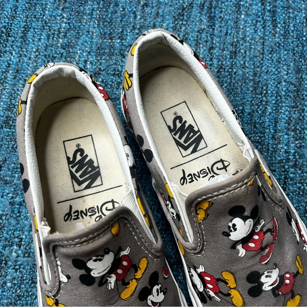 RARE Vans x Disney Mickey Mouse Classic Slip On Sneakers Limited Edition 6.5